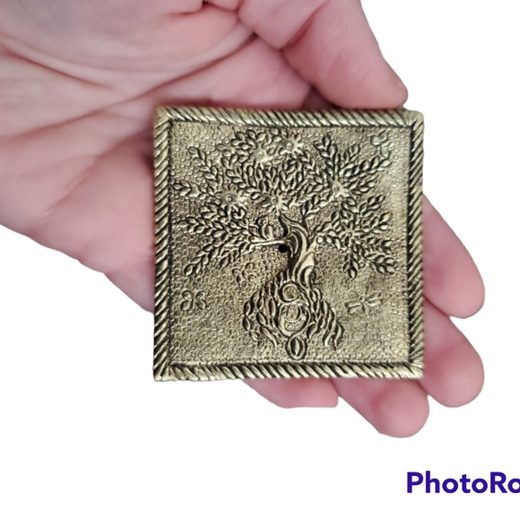 Incense burners, storage, and assorted incense cones and sticks - Picture 9 of 17